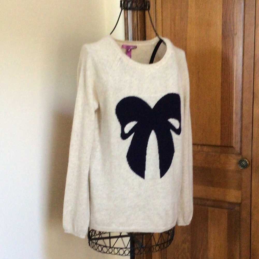 Aqua Cashmere sweater, size XL